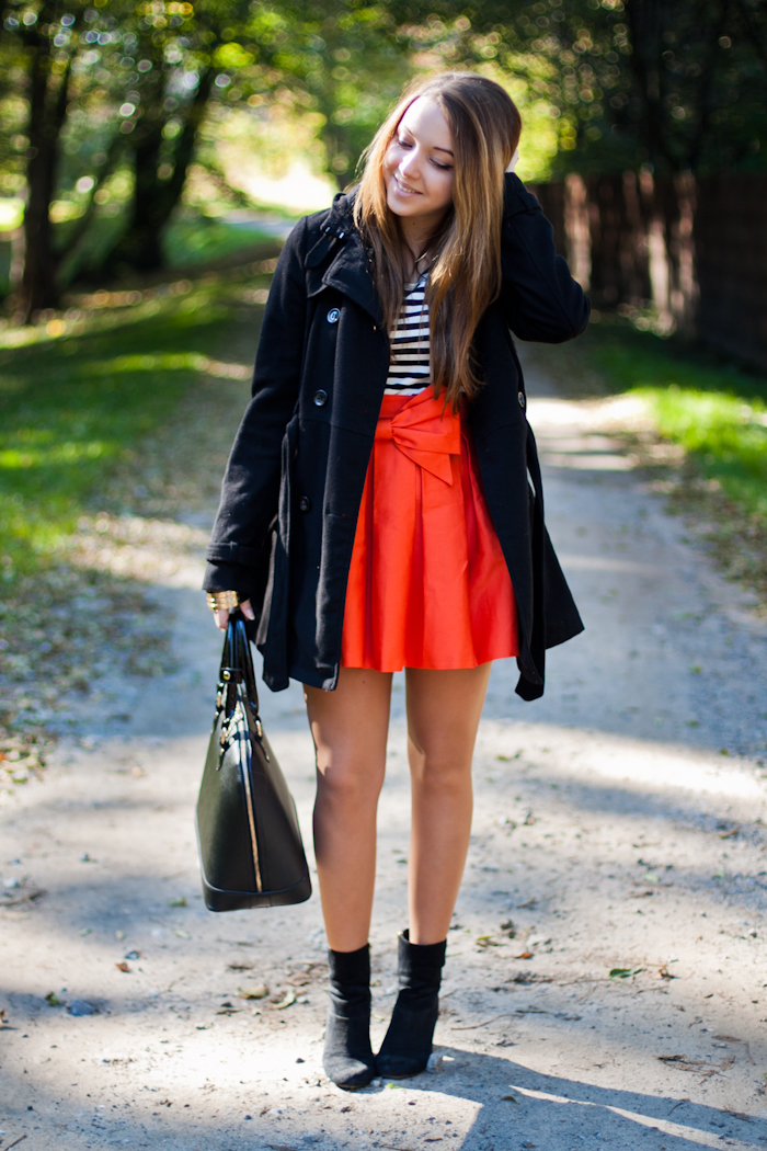 orange skirt with bow
