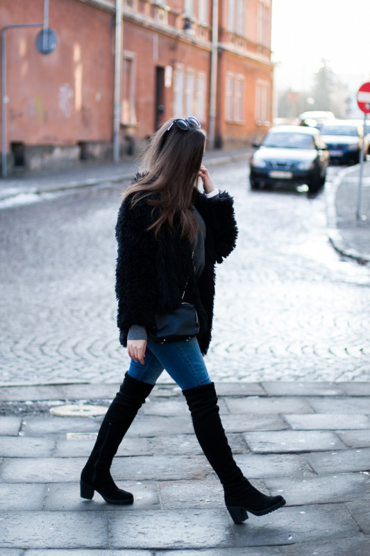 czarne kozaki za kolano deezee