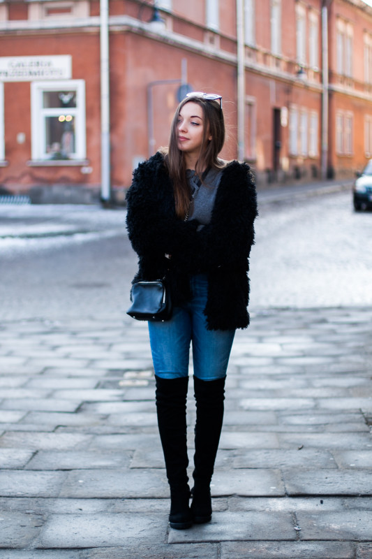 czarne kozaki za kolano deezee