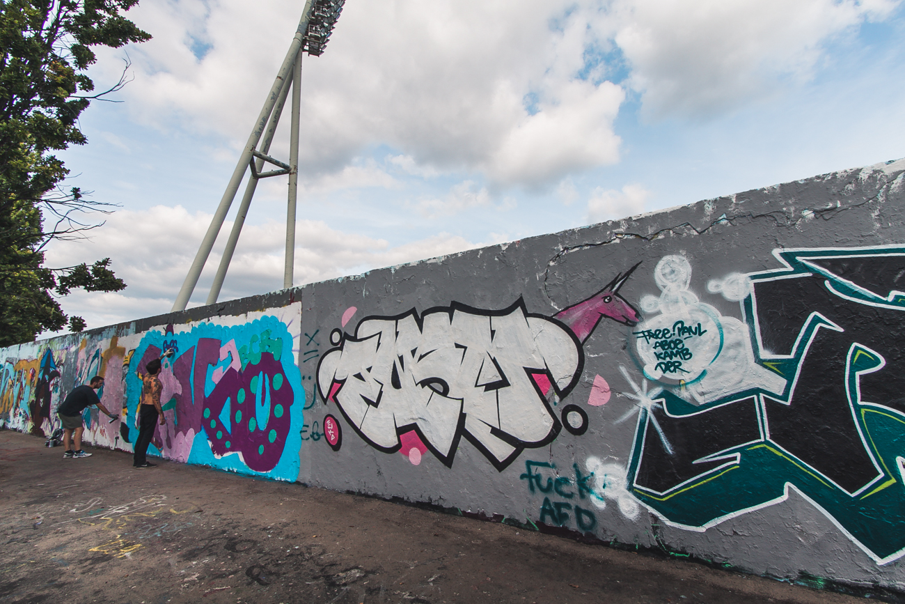 Mauerpark berlin graffiti 