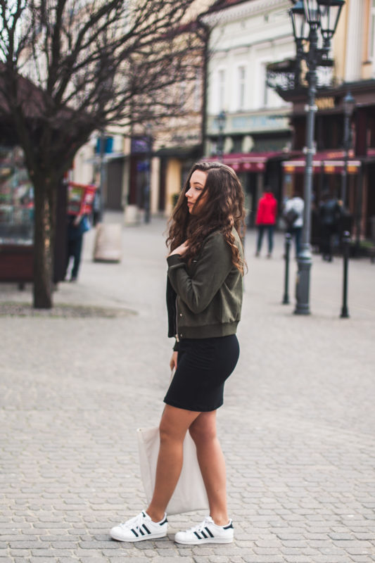 Adidas superstar stylizacja superstary