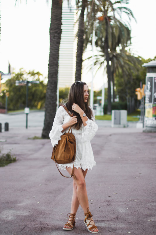 brązowe sandały z frędzlami