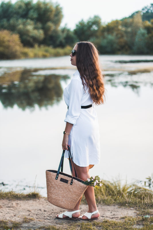 słomiana torba na wakacje