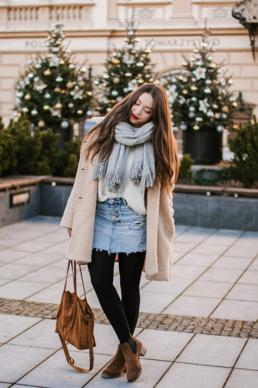 Jeansowa spódnica mini stylizacja