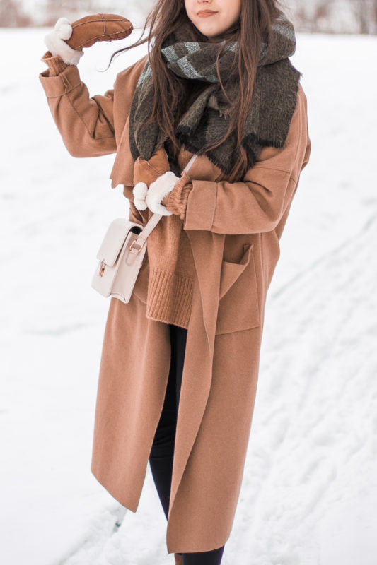 długi płaszcz zimowy