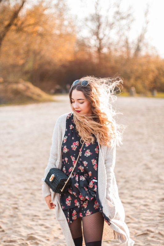 sukienka w kwiaty z koronką diverse